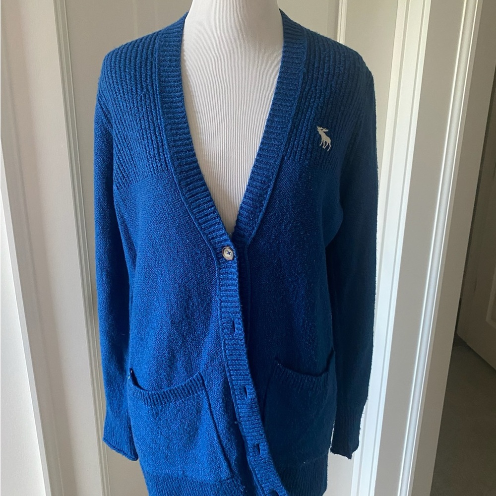 Blue Abercrombie & Fitch cardigan